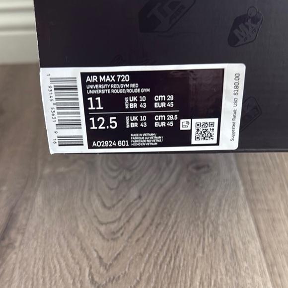 Nike Men's Air Max 720 - Picture 5 of 9